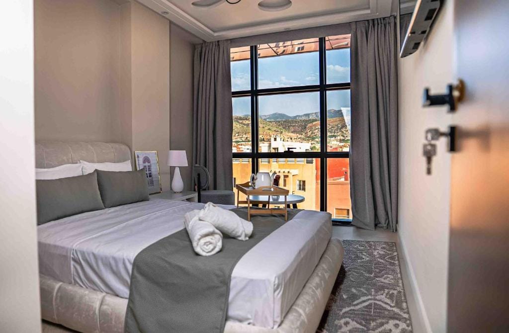 Appart Hôtel Golden Sky Home — 2