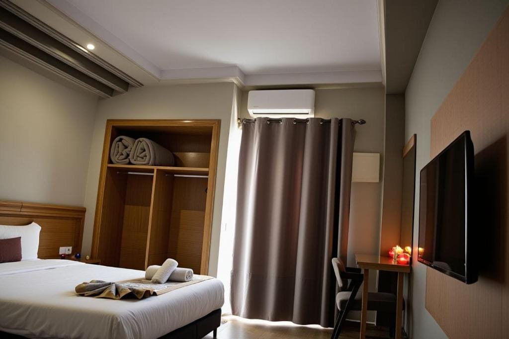 Hotel Golden Flora — 3