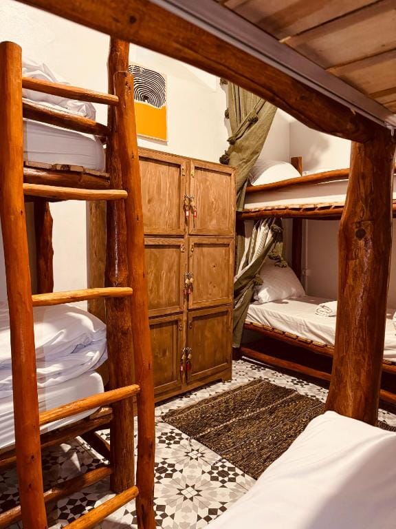 essaouira van hostel — 2