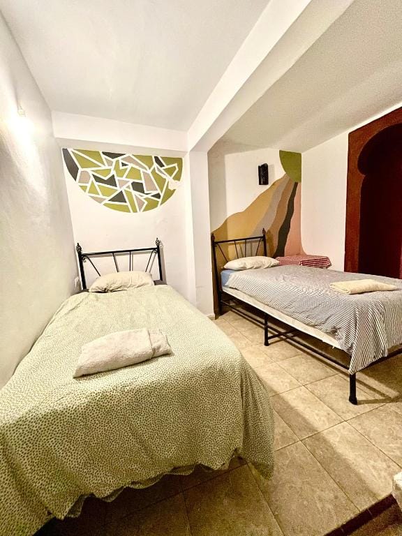 Hostel & Riad — 2