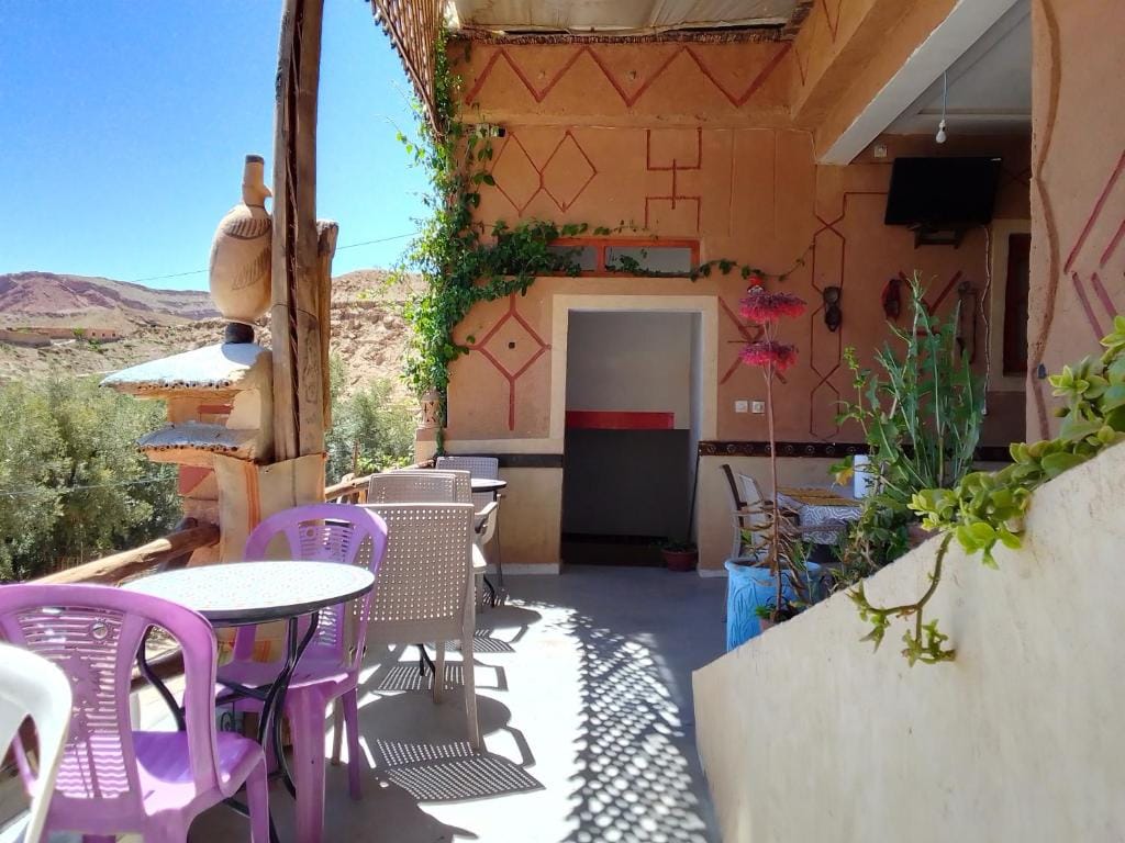 Hotel Restaurant Ait Saderat — 2