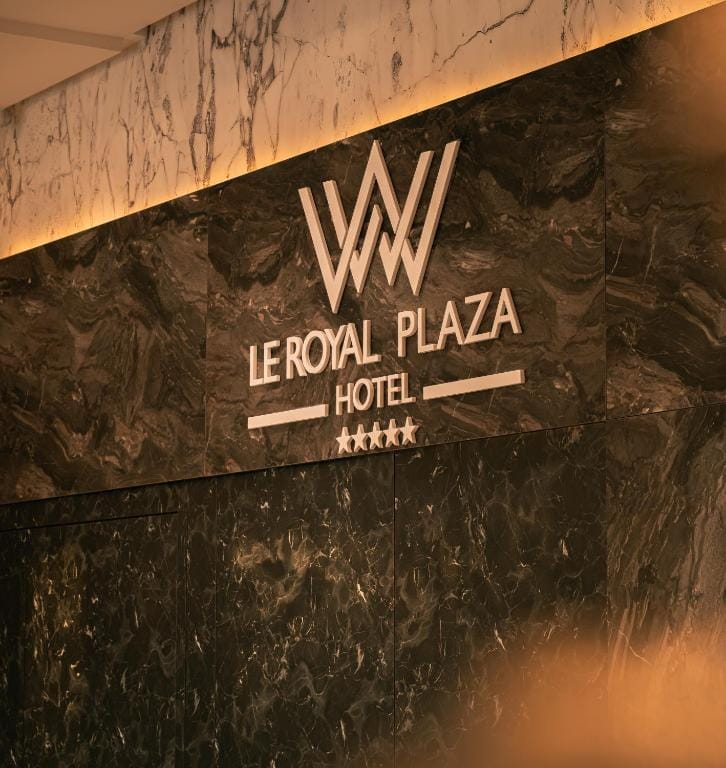 Le Royal Plaza — 1