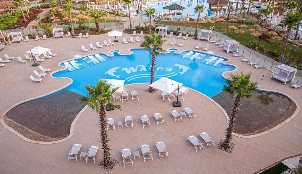 Waves Aqua Resort — 1