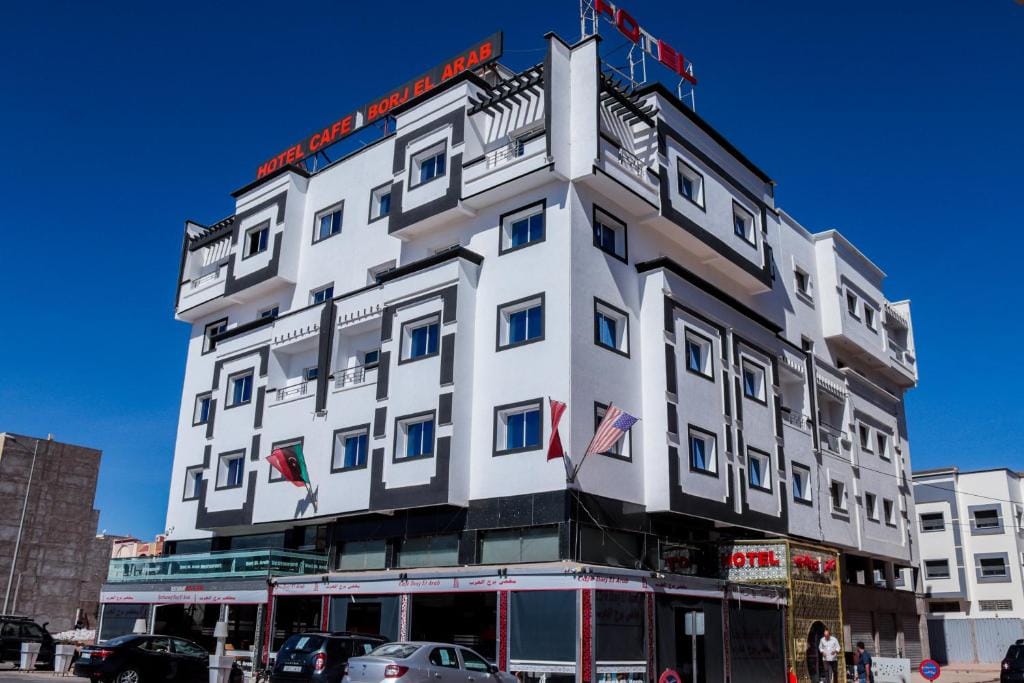 HOTEL BORJ EL ARAB — 1