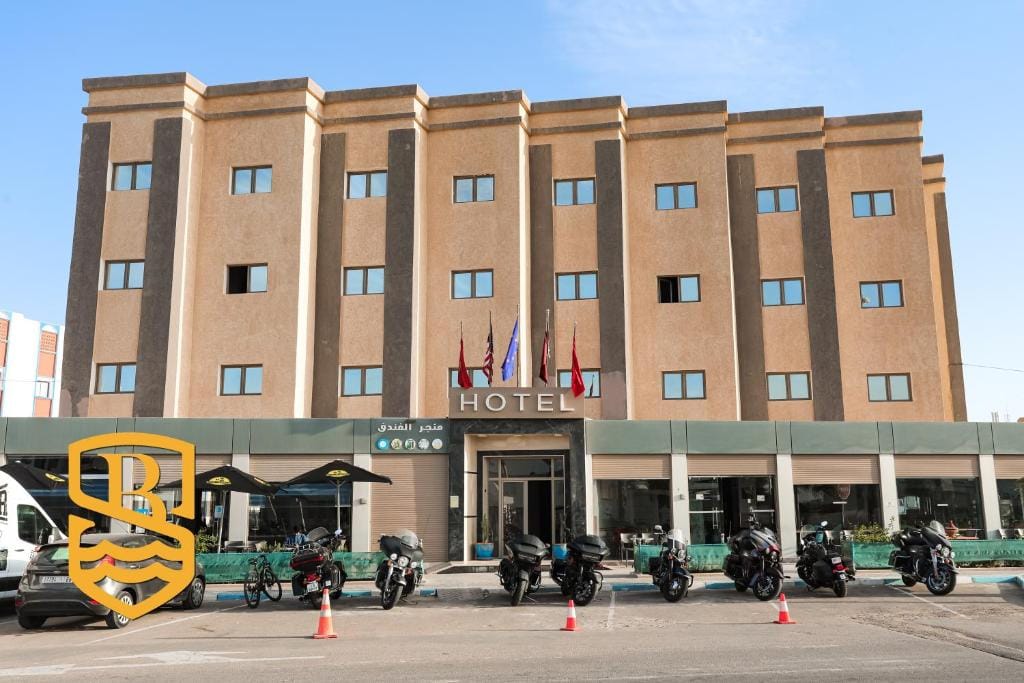 HOTEL BEAUPORT — 1