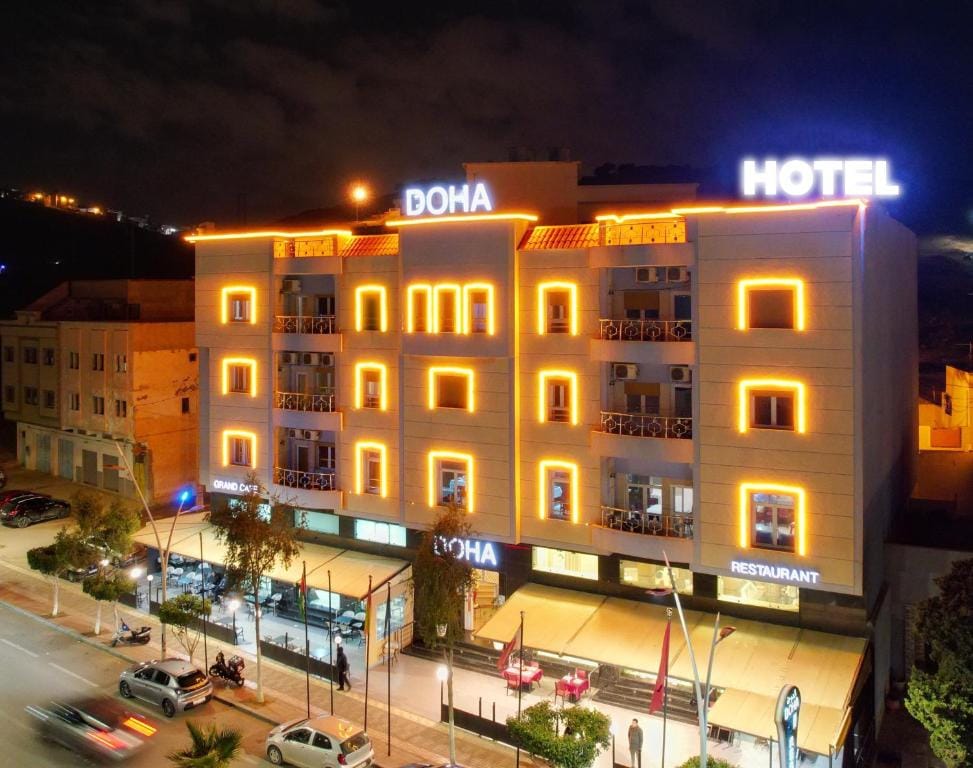 Aparthotel & Hotel Doha — 1