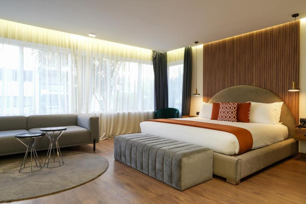 Le M Hôtel — 1