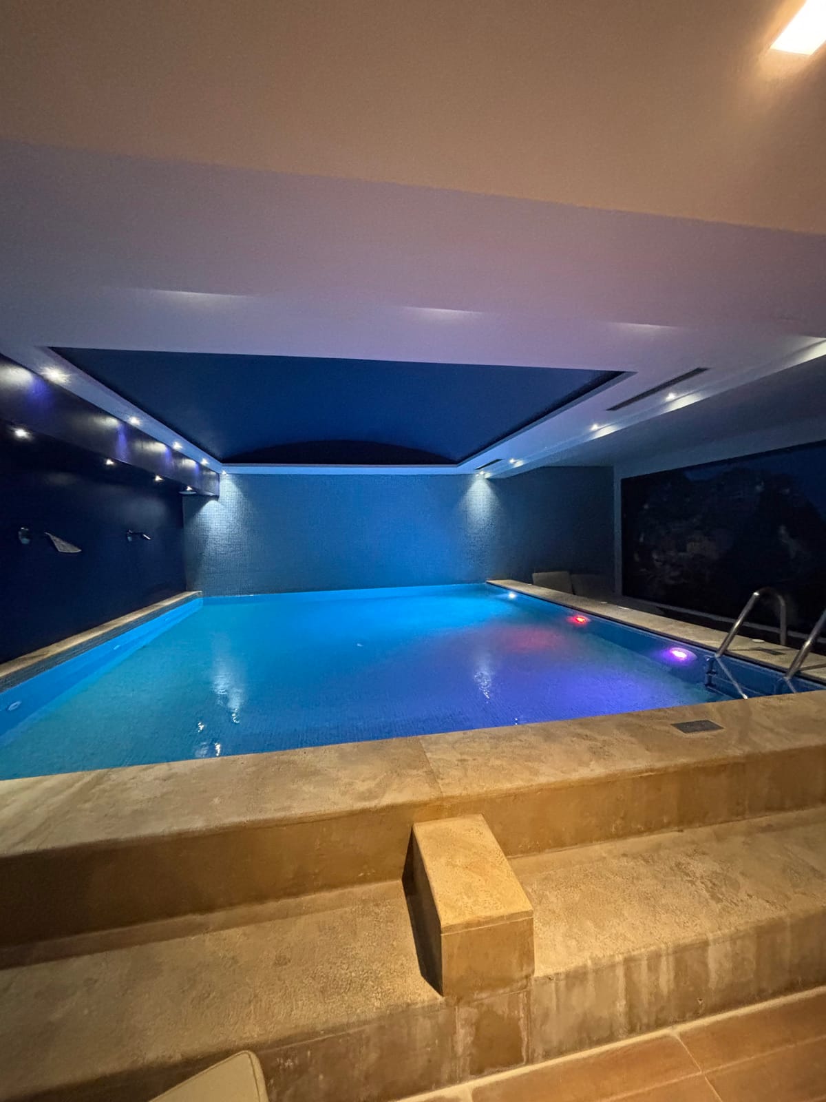 Flower Town Hotel & Spa — 1