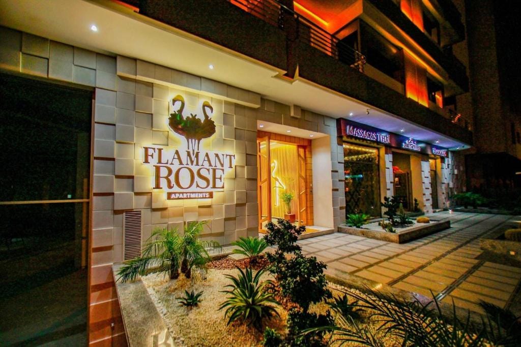 Flamant Rose Appart Hotel — 1