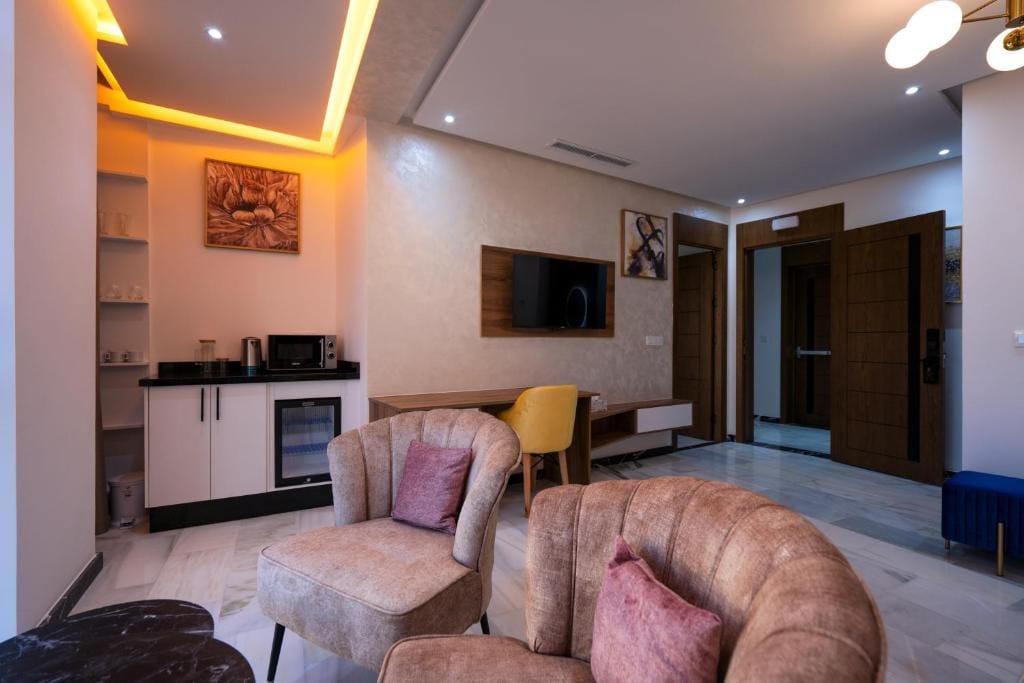 IMMOKA SUITEs — 4